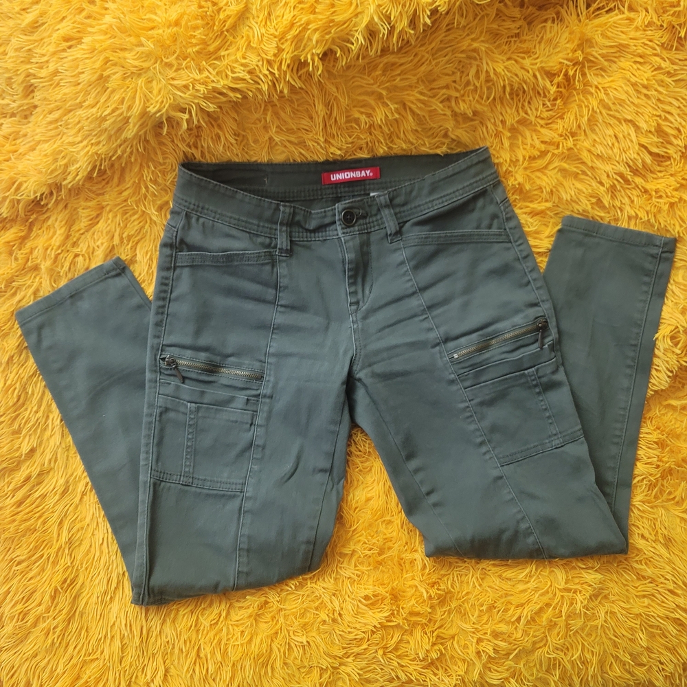 UNIONBAY Dark Green Cargo Pants